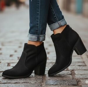 Dolce Vita 8.5 Modern Contemporary Sleek Edgy Perforated Suedette Fabric Booties